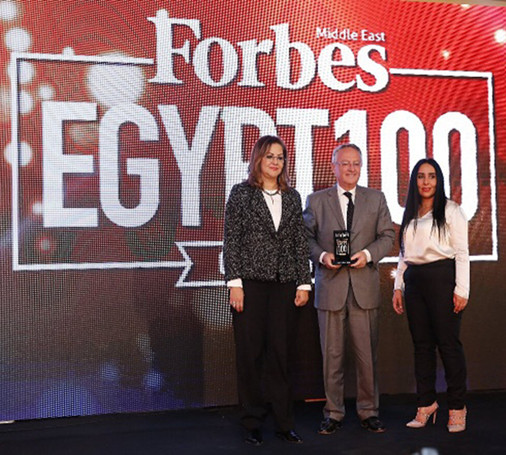 كريدي أجريكول مصر يختتم عام من النجاحات بجائزتين مرموقتين كريدي أجريكول مصر يختتم عام من النجاحات بجائزتين مرموقتين